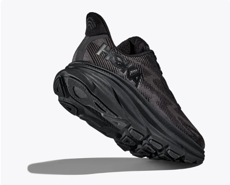 Hoka One One Women's Clifton 9 Sneaker Black/Black