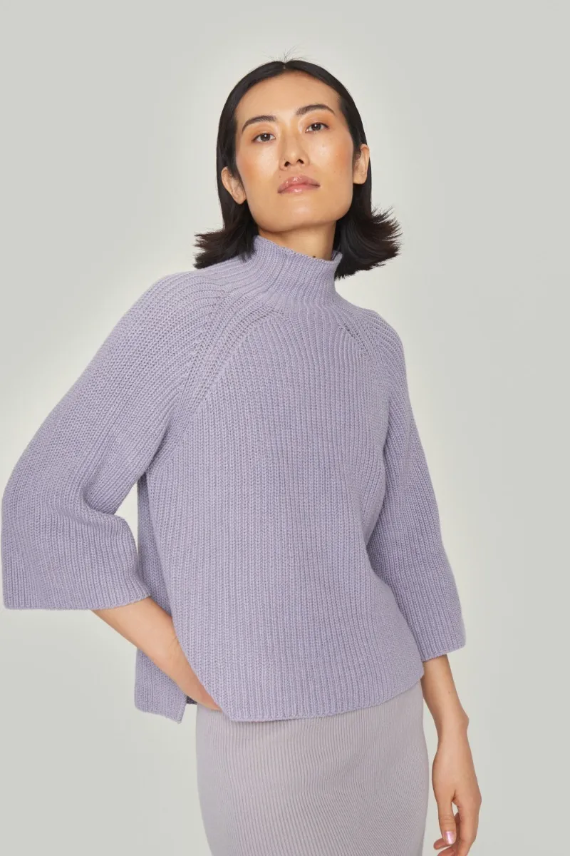 Kareshi turtleneck blouse