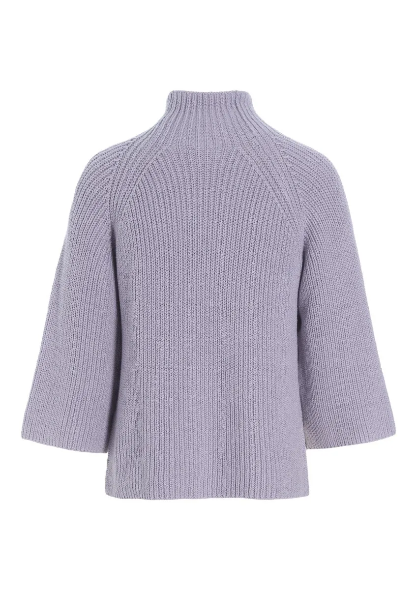 Kareshi turtleneck blouse