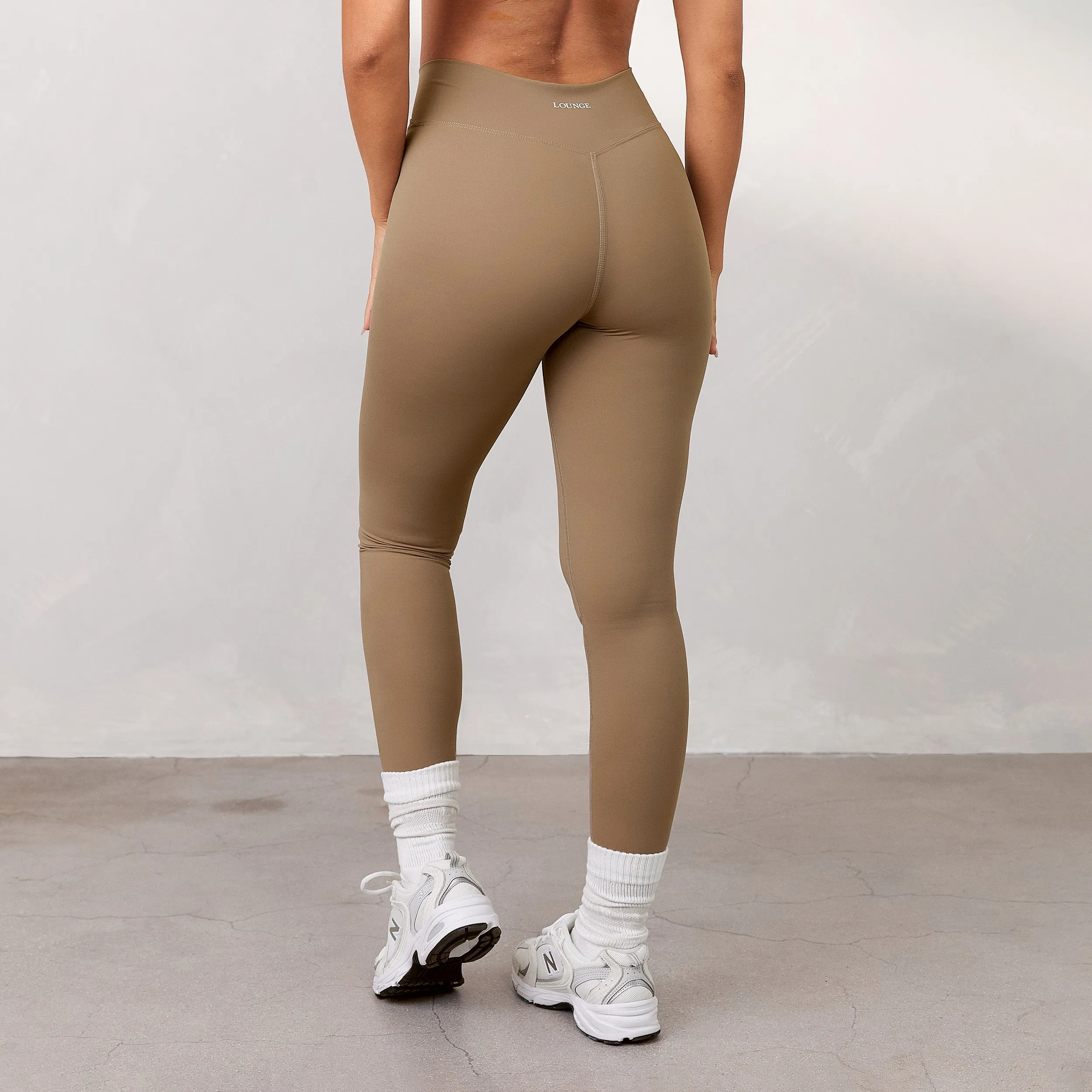 Silhouette Crossover Leggings - Toffee