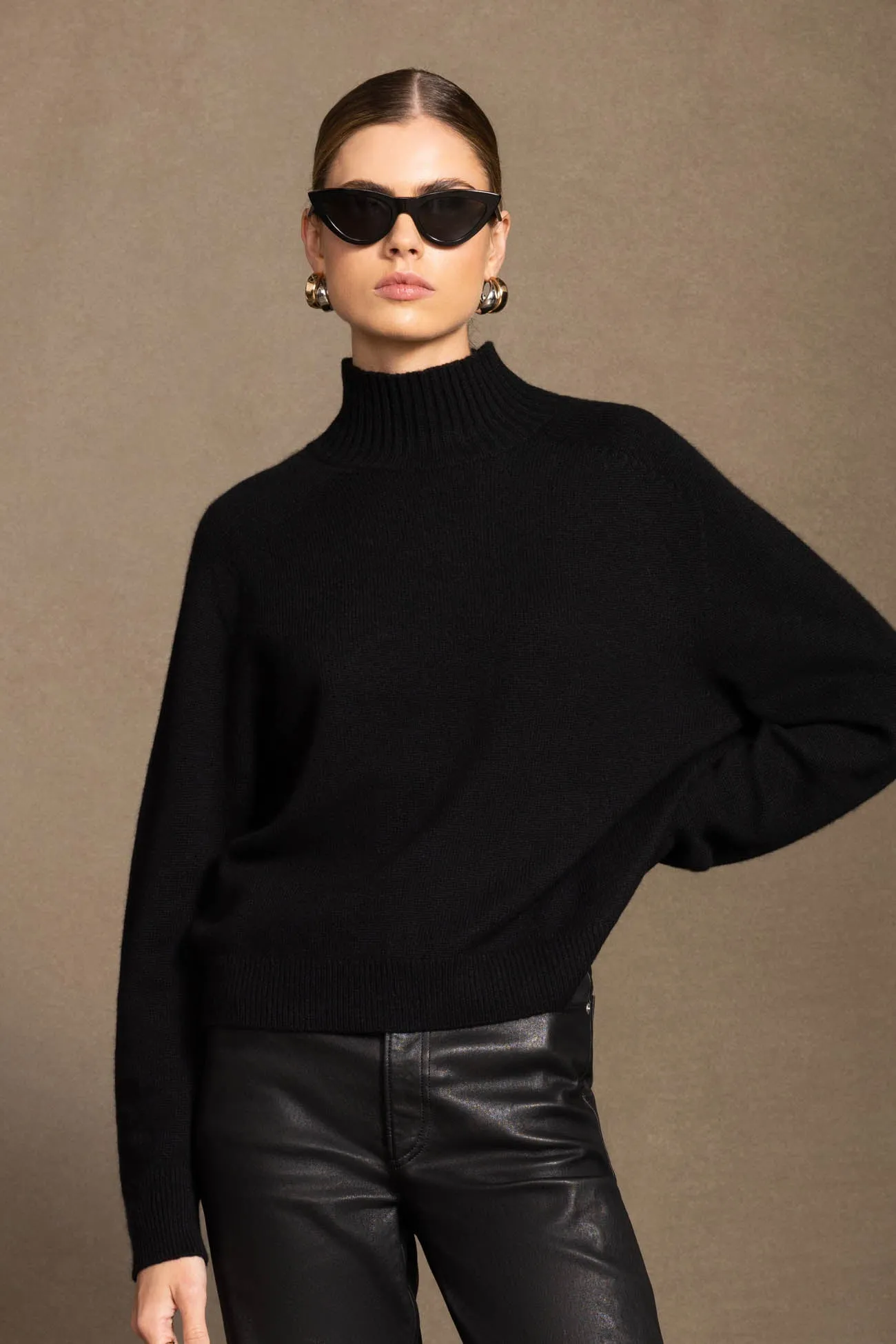 TAYA TURTLENECK CASHMERE SWEATER